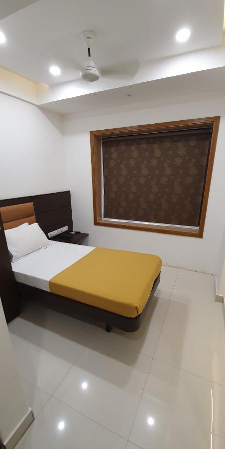 Hotel N K Bhuj Exterior photo