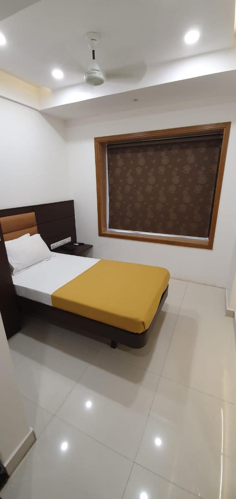Hotel N K Bhuj Exterior photo